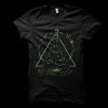 Camiseta ET Meditando no Espaço (BRILHA NO ESCURO!)