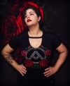 Camiseta Rosas (Decote em V - Brilha no Escuro!)