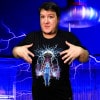 Camiseta Tesla (Brilha no Escuro!)
